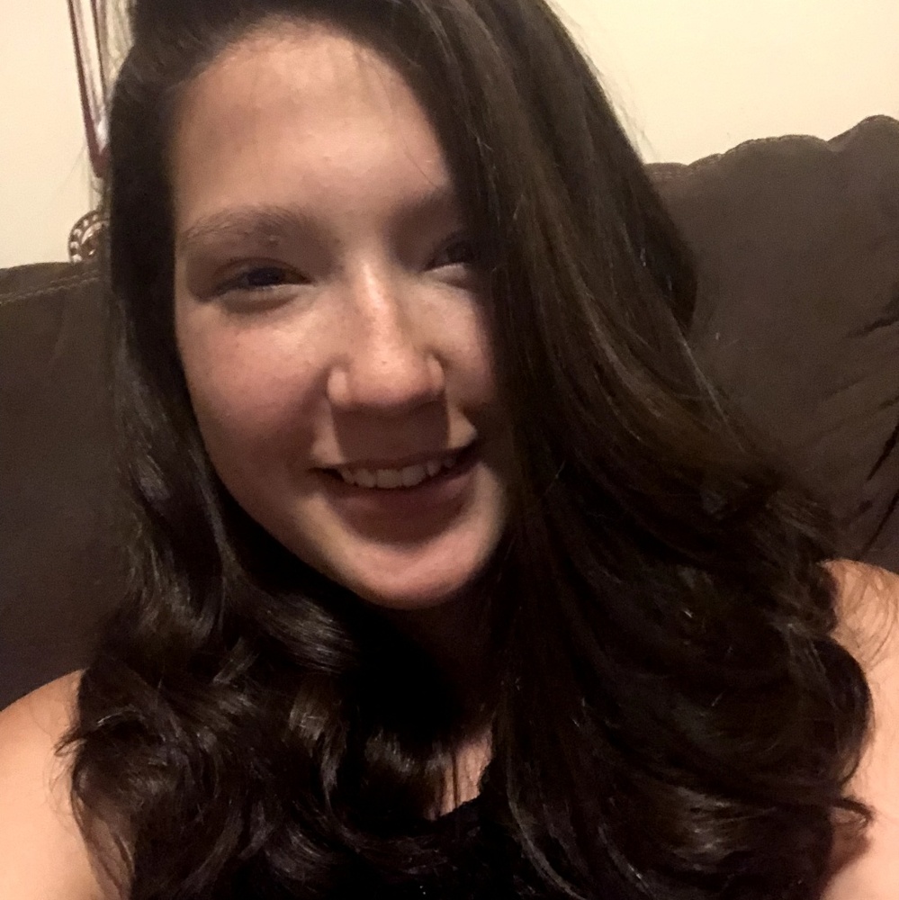 Meet your Posher, Emily